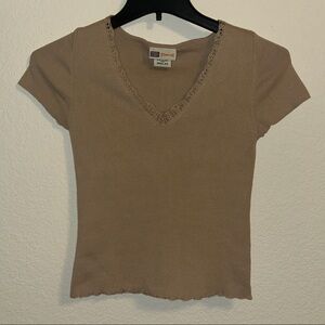 Express Women's V-Neck Short Sleeve Tee in Brown